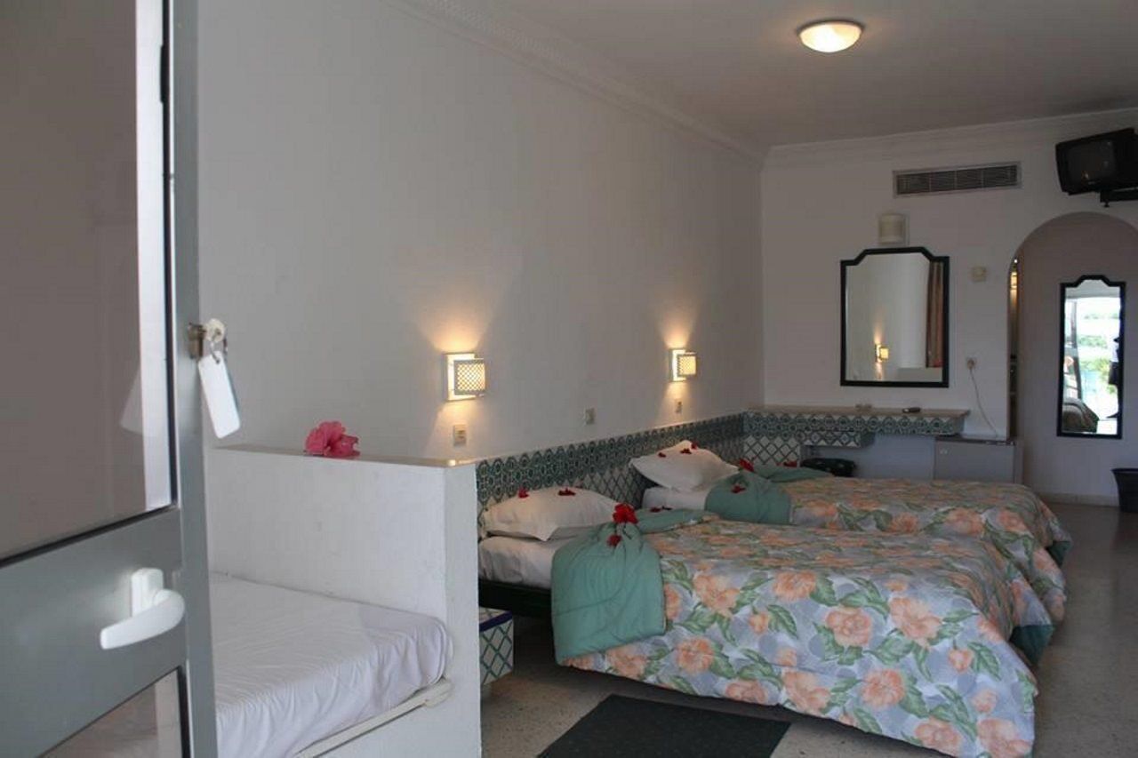 Hotel Complexe Touristique Sidi Salem Bizerte Exterior foto